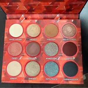 Black widow palette